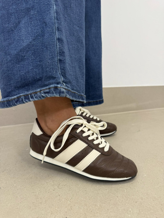 Deportiva polipiel marron chocolate