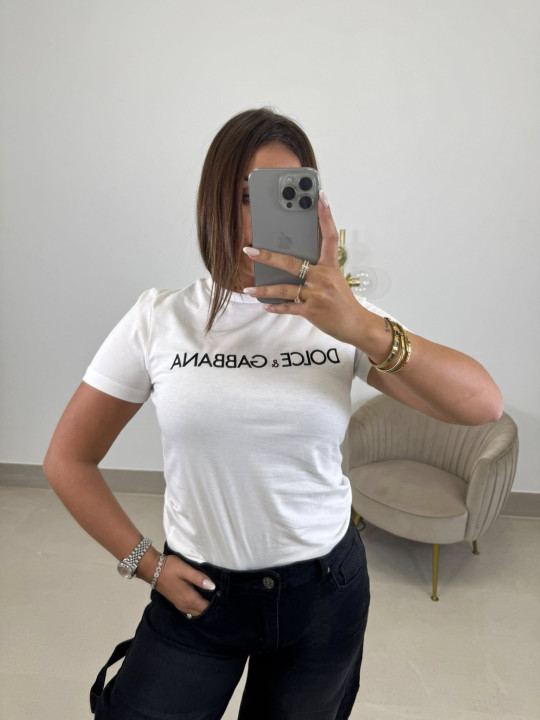 Camiseta corte mujer dolce bordada
