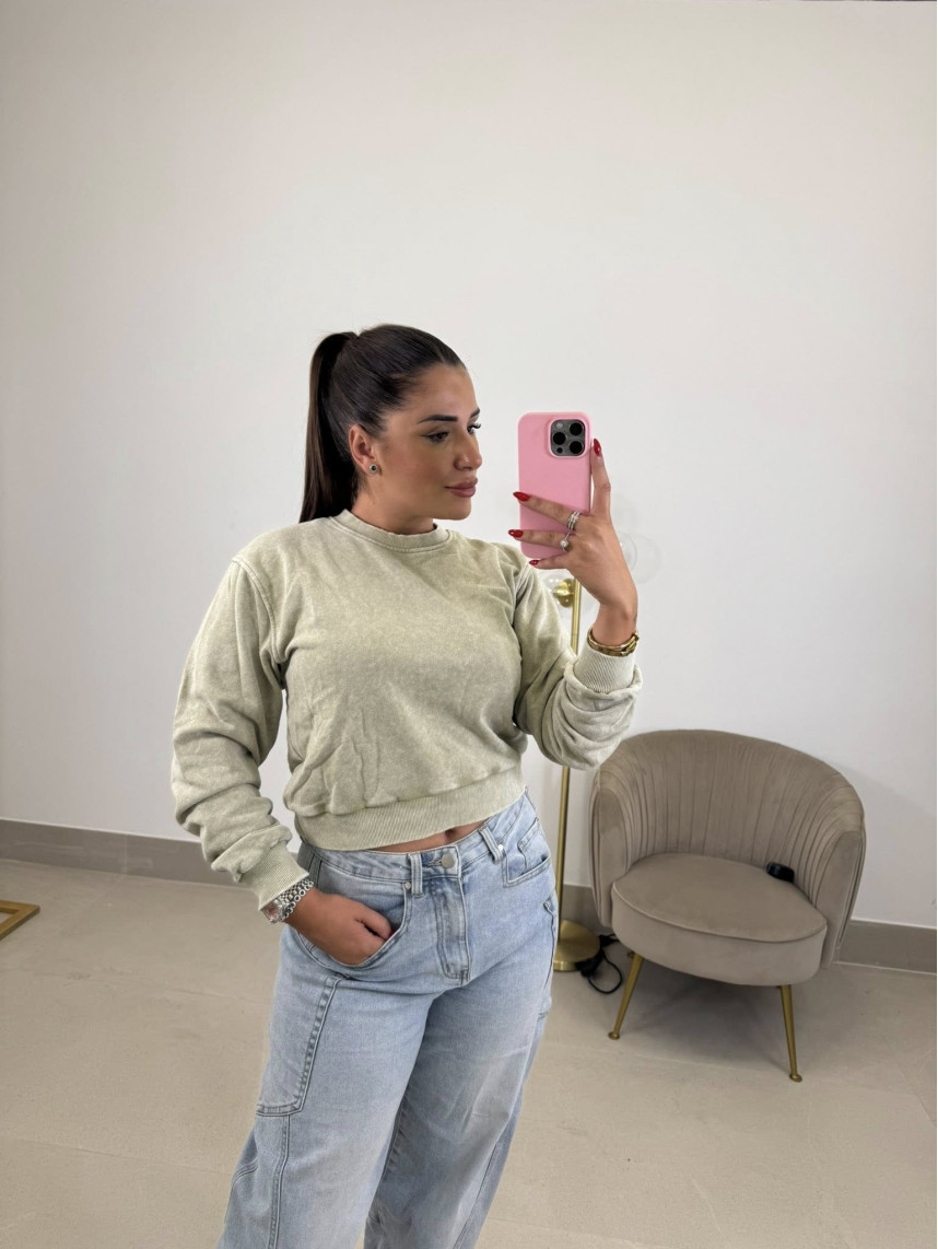 Sudadera desgastada verde