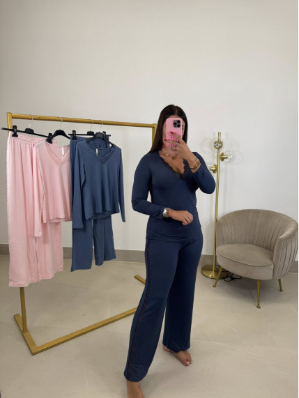 Pijama detalle encaje