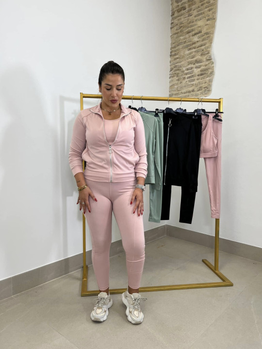 Conjunto deportivo Carla