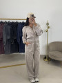 Conjunto desgastado capucha