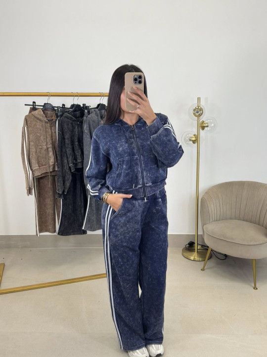 Conjunto desgastado rayas laterales
