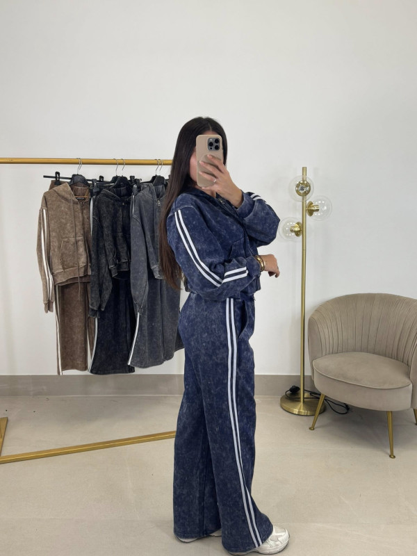 Conjunto desgastado rayas laterales
