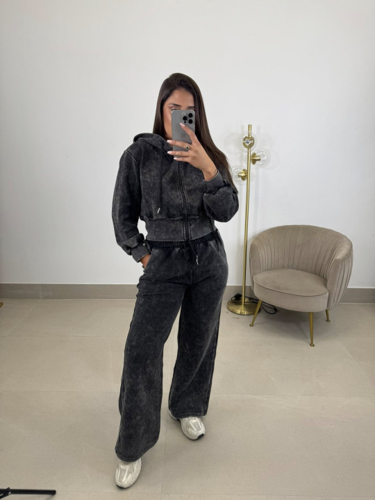 Conjunto desgastado capucha