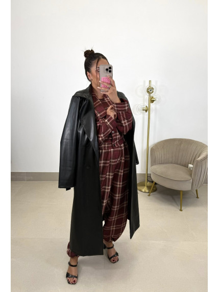 Gabardina polipiel negra