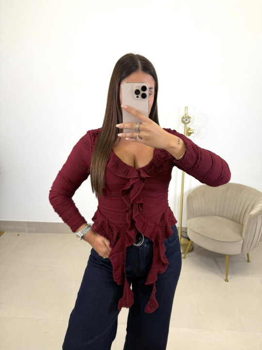 Top Claudia Tinto