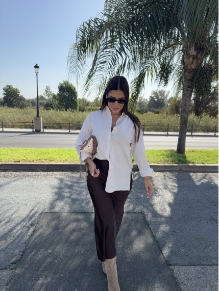 Falda satinada marron