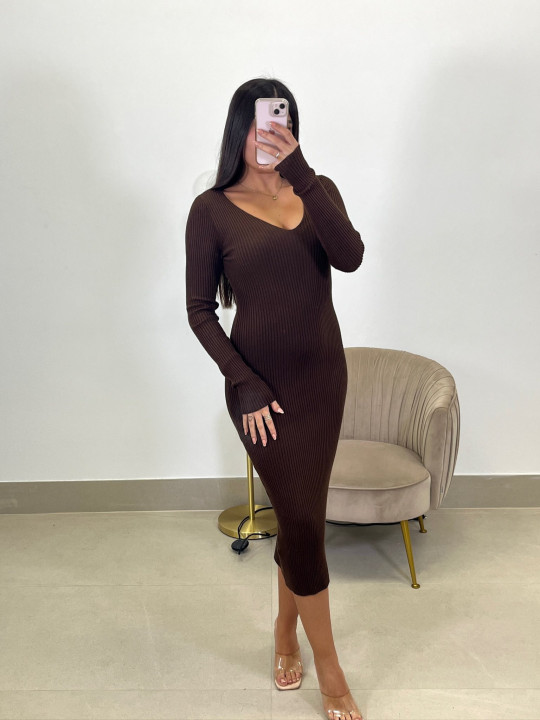 Vestido punto cuello pico marron
