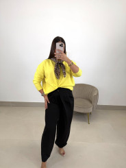 Pantalon pinzas cierre viral negro