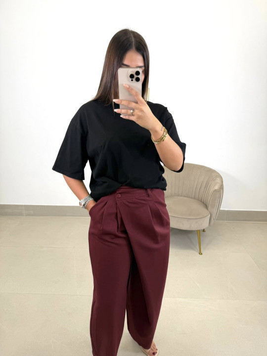 Pantalon pinzas cierre viral tinto