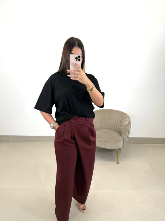 Pantalon pinzas cierre viral tinto