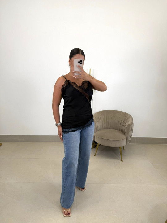 Top lencero asimetrico negro Top lencero asimetrico negro