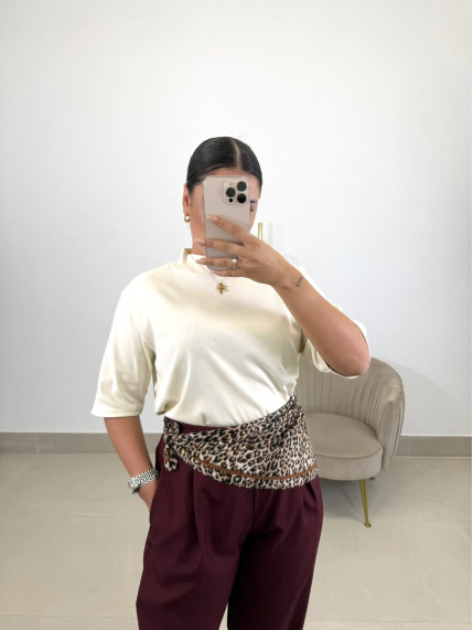 Camiseta oversize vainilla