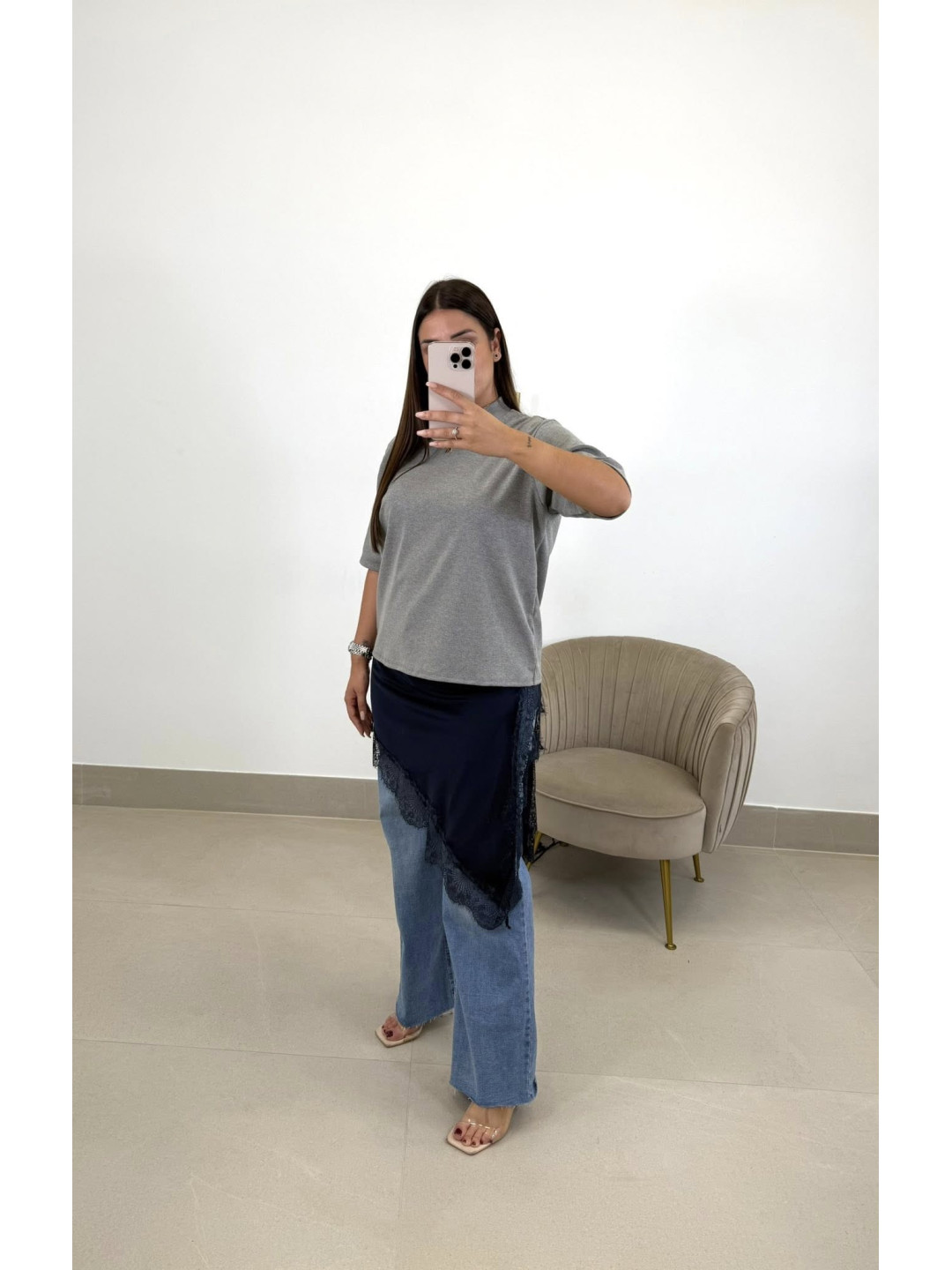 Camiseta oversize gris clara