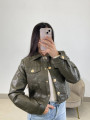 Chaqueta polipiel crop verde