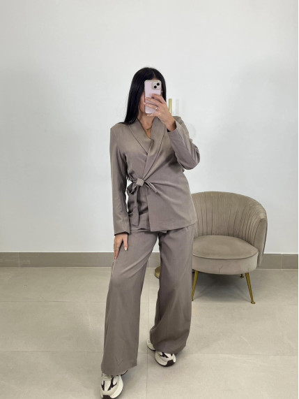 Conjunto Marlene taupe