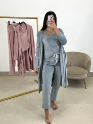 Pijama tres piezas terciopelo