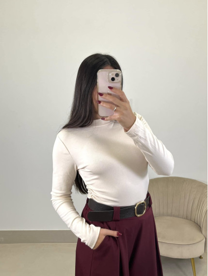 Camiseta basica fruncida