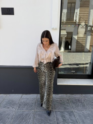 Blusa volante beige