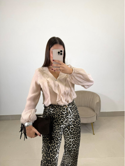 Blusa volante beige