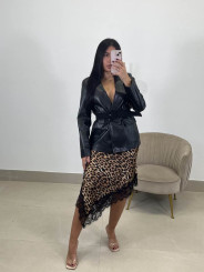 Falda asimetrica encaje leopardo