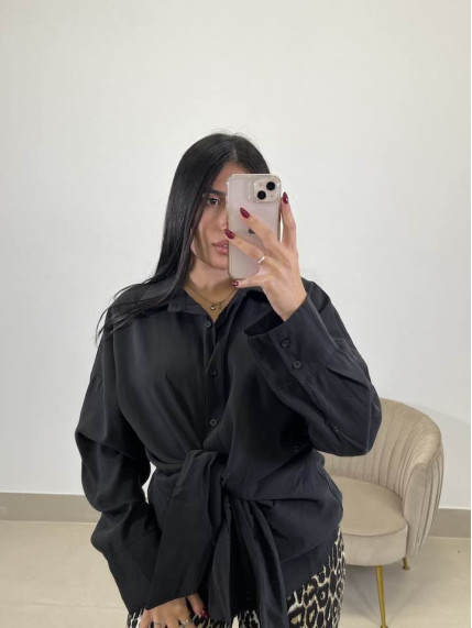 Blusa nudo negra
