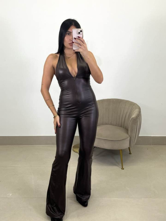 mono cuello halter polipiel marron