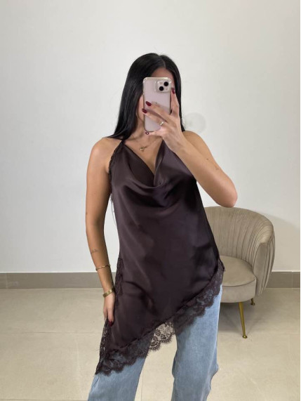 Top cuello halter encaje asimetrico marron