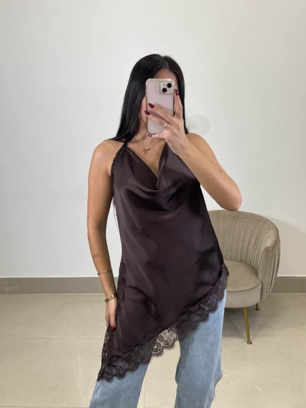 Top cuello halter encaje asimetrico marron