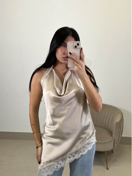 Top cuello halter encaje asimetrico beige