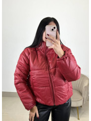 anorak corto rojo
