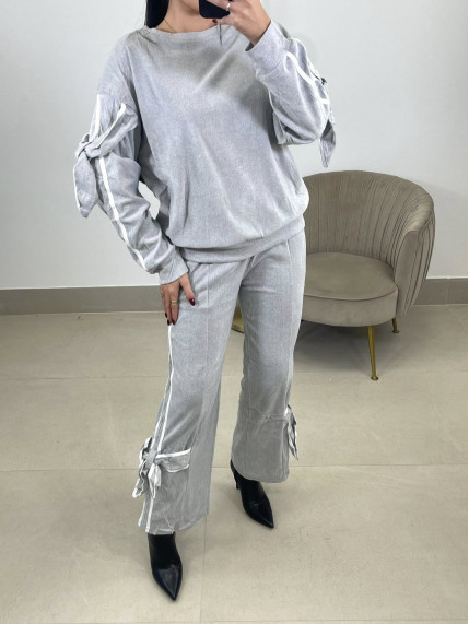 Conjunto tacto suave lazos gris claro