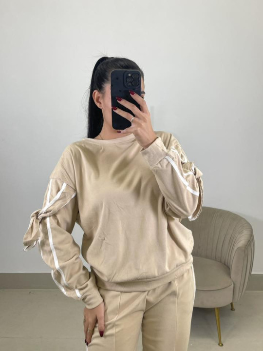 Conjunto tacto suave lazos beige