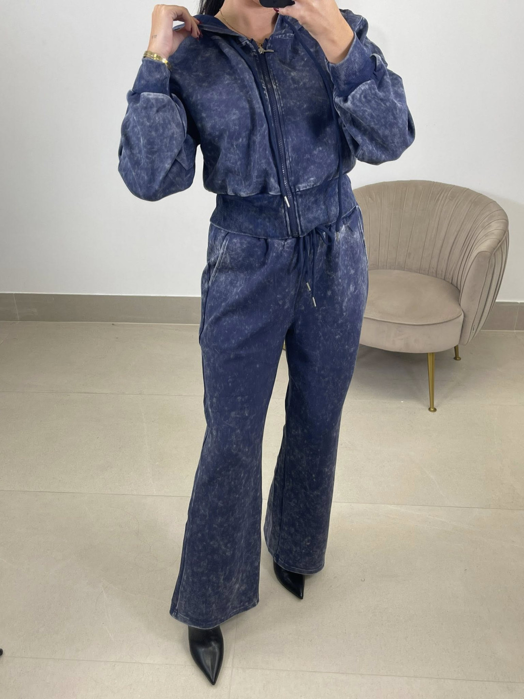 Conjunto desgastado capucha azul