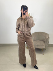 conjunto desgastado rayas laterales camel