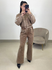 conjunto desgastado rayas laterales camel