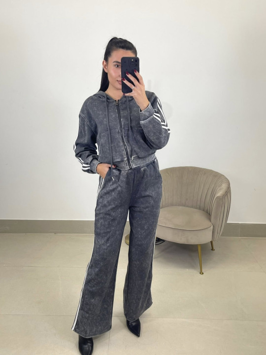 conjunto desgastado rayas laterales gris