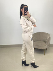 Total look isabel beige