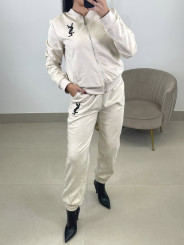 Total look isabel beige