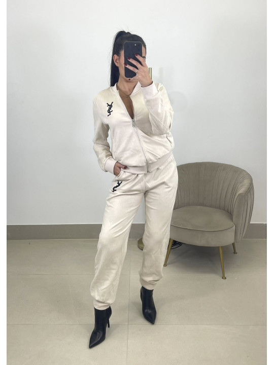 Total look isabel beige