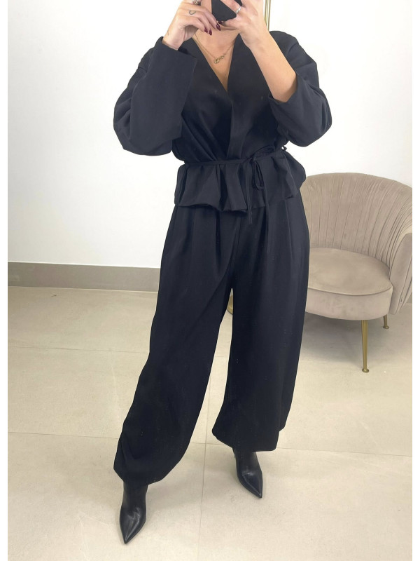 Total look Kimono negro