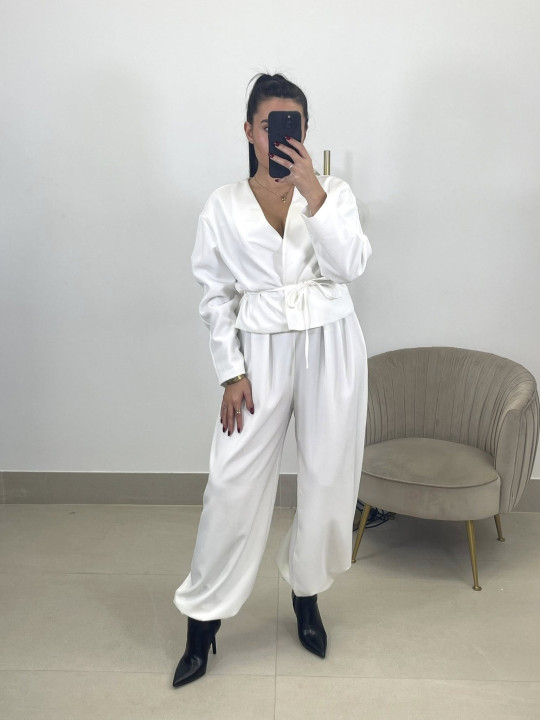 Total look Kimono blanco