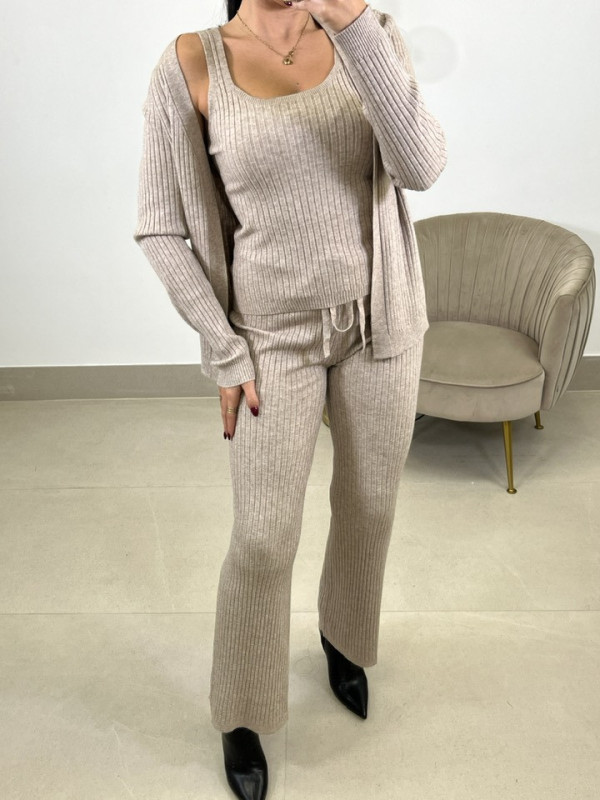 conjunto punto ines camel