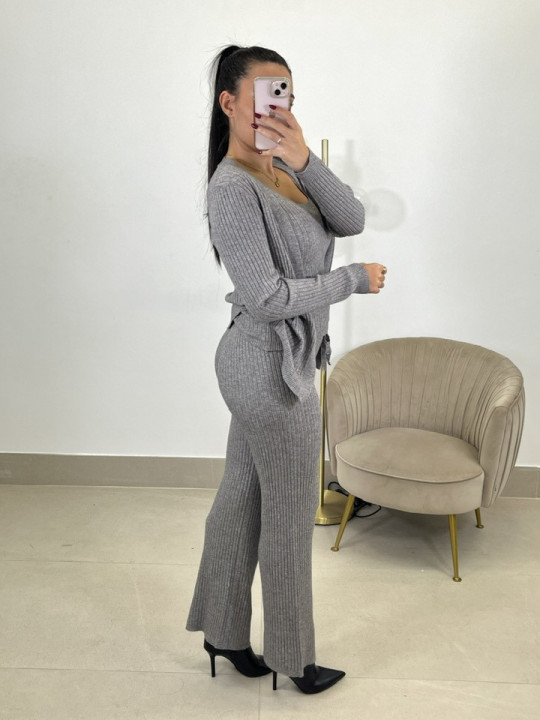 conjunto punto ines gris