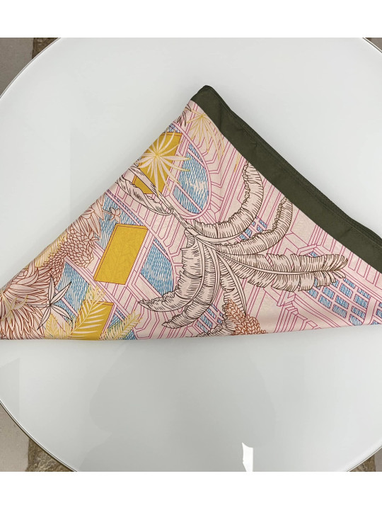 pañuelo pico floral