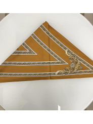 pañuelo pico mostaza