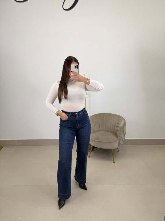 CAMISETA BASICA TACTO SUAVE CUELLO ALTO