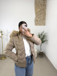 Abrigo acolchado camel