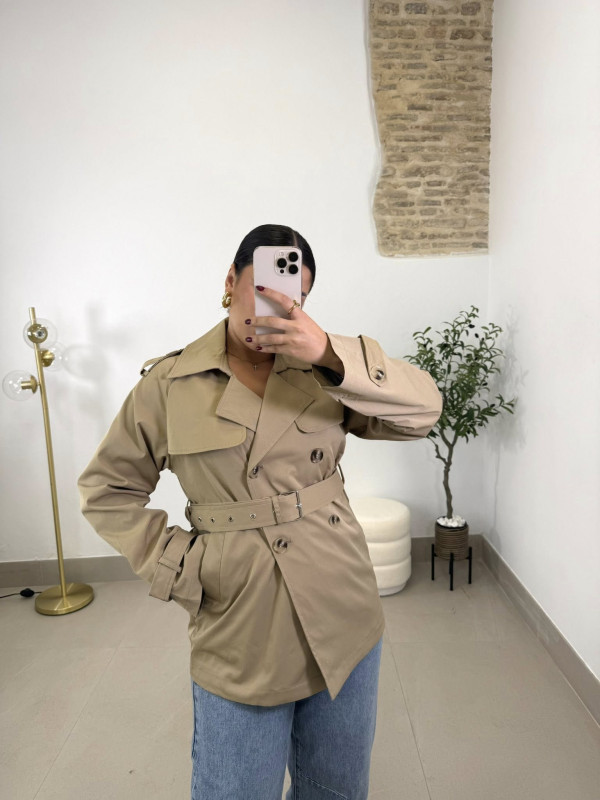 Gabardina corta camel